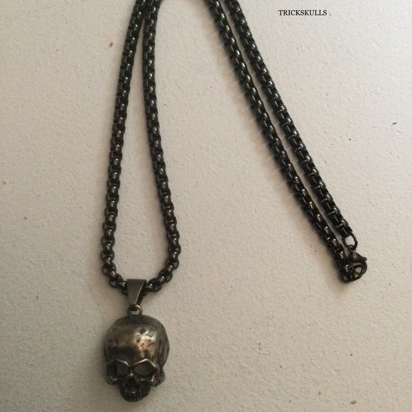 Dark Silver Classic Skull 316 Stainless Pendant & 50cm Black Round Box Chain - Picture 7 of 11